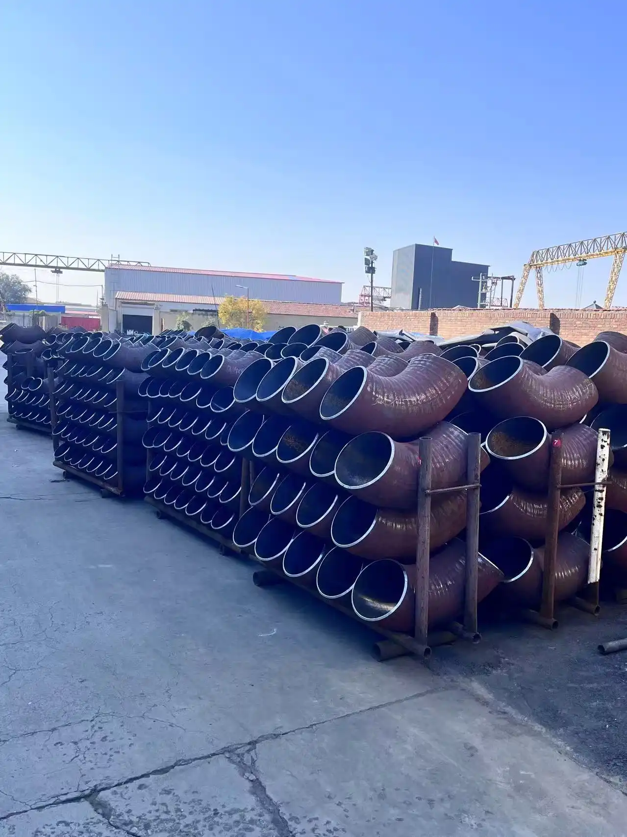 How to Select the Right Carbon Steel Elbow for High-Pressure Applications?